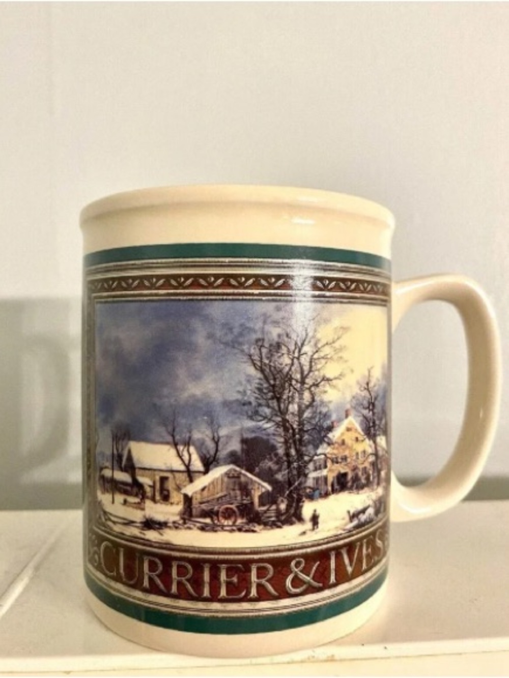 Currier & Ives Coffee Mug Winter House Village Snow Scene 1992 10 oz Capacity